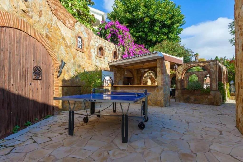 Summer Offers! Fabulous Luxury Villa Near The Beach Sleeps 8 Benalmádena Eksteriør bilde