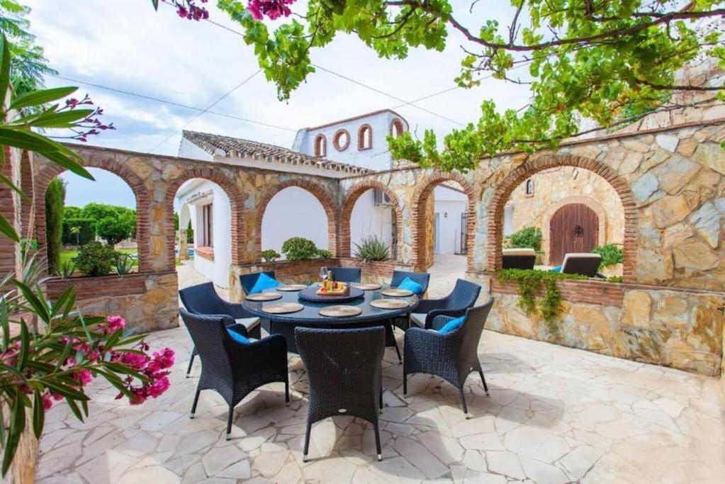 Summer Offers! Fabulous Luxury Villa Near The Beach Sleeps 8 Benalmádena Eksteriør bilde