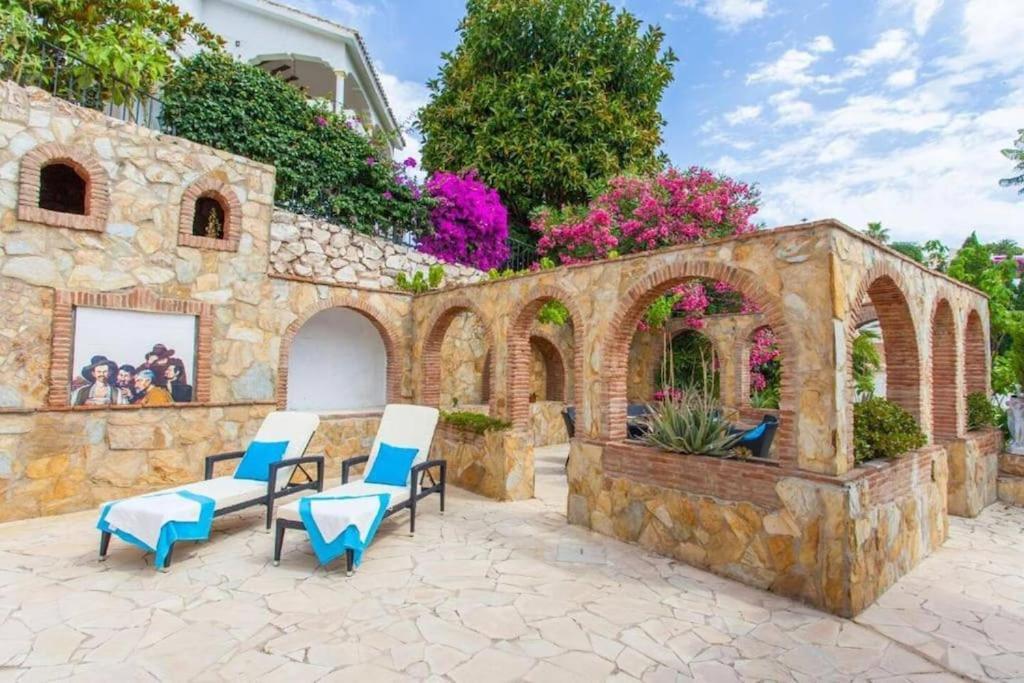 Summer Offers! Fabulous Luxury Villa Near The Beach Sleeps 8 Benalmádena Eksteriør bilde