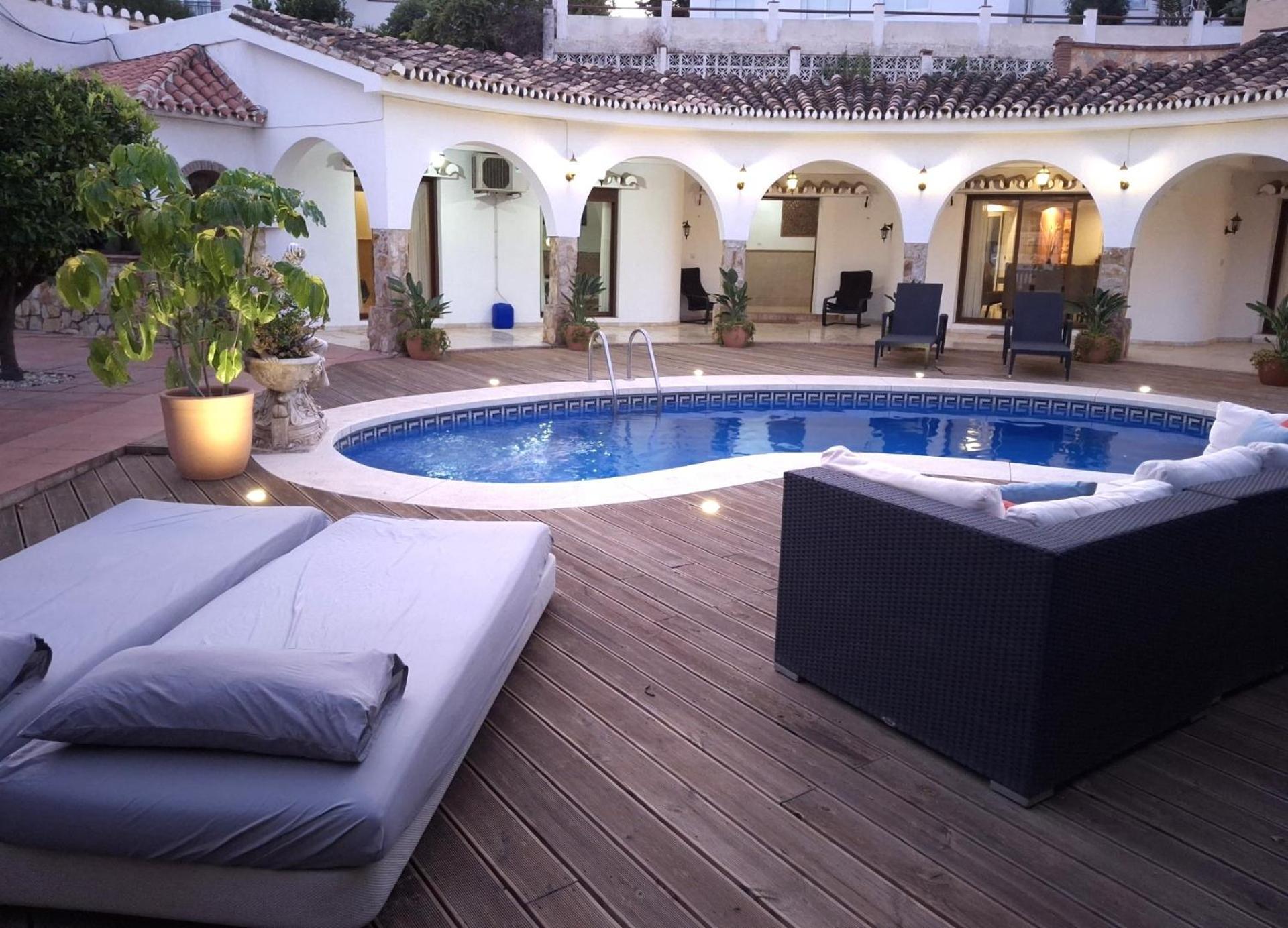 Summer Offers! Fabulous Luxury Villa Near The Beach Sleeps 8 Benalmádena Eksteriør bilde